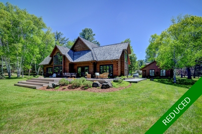 Cottage For Sale on Lake of Bays: Fox Point Road in Muskoka Cottage For Sale on Lake of Bays: Fox Point Road in Muskoka