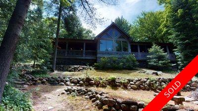 Lake of Bays Cottage for sale:  3 bedroom 1,527 sq.ft. (Listed 2020-06-30)